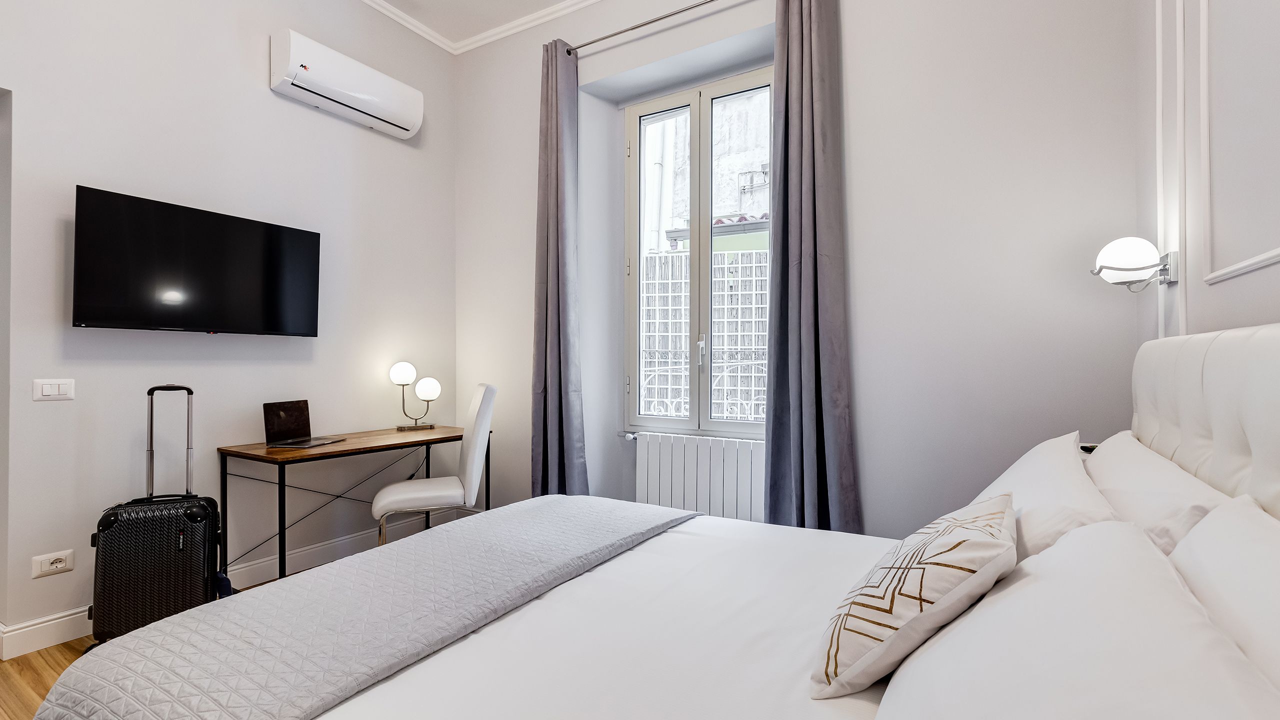 viamodena32--HR--12--navona--migliori-hotels-roma